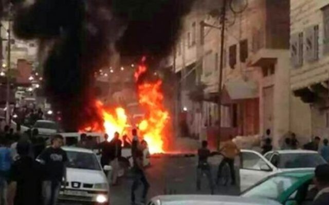 Scène de l'attaque à Hébron où des étudiants de yeshivot ont été attaqués (Crédit : Twitter)