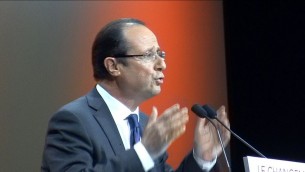 François Hollande, alors candidat du Parti socialiste et du Parti radical de gauche pour l'élection présidentielle de 2012, au meeting socialiste de Besançon du 10 avril 2012. (Crédit : Wikimedia commons/CC.BY SA 3.0)