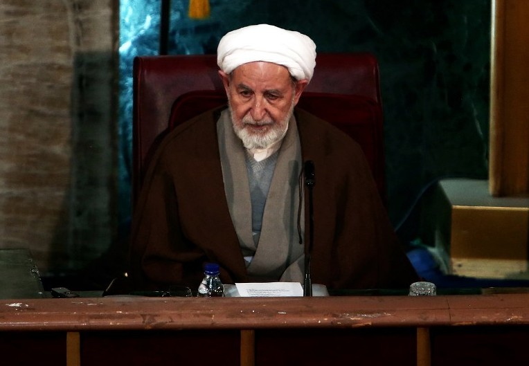 L'ancien chef de la justice iranienne Mohammad Yazdi assistant à une session de l'Assemblée des experts dans la capitale Téhéran, le 10 mars, 2015 (Crédit : AFP / BEHROUZ MEHRI)