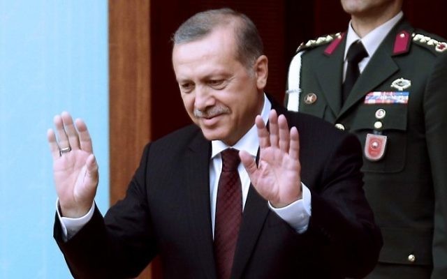 Le président turc Recep Tayyip Erdogan avant la cérémonie de prestation de serment au Parlement turc à Ankara, le 23 juin 2015. (Crédit : Adem Altan/AFP)