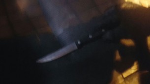 Le couteau utilisé par un Palestinien de 18 ans pour essayer de poignarder des officiers de la police des frontières porte de Damas à Jérusalem, le 20 février 2016. (Crédit : autorisation de la police israélienne)