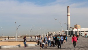 La promenade du port de Tel Aviv. Illustration. (Crédit : Shmuel Bar-Am)