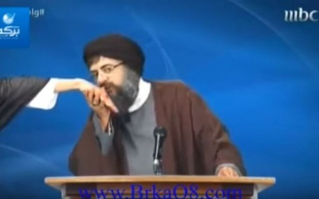 Sketch de la MBC parodiant le chef du Hezbollah Hassan Nasrallah. (Capture d'écran:  YouTube / Mishel Zarifeh)