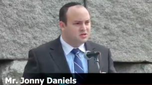 Jonny Daniels (Crédit : Capture d’écran YouTube)