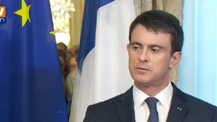 Le Premier ministre français, Manuel Valls, s'exprimant à Bruxelles, en Belgique, le 23 mars 2016 (Crédit : Capture d'écran YouTube)