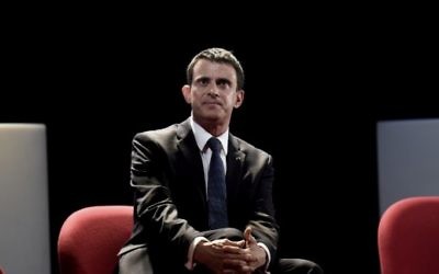 Manuel Valls pendant un débat sur l'islam radical, le 4 avril 2016. (Crédit : Lionel Bonaventure/AFP)