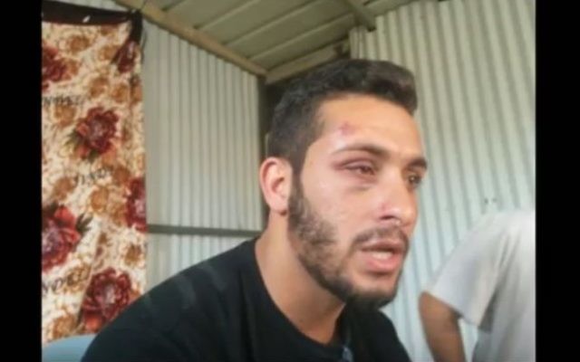 Une photo de Maysam Abu Alqian prise après que des policiers en civil l'ont battu lors de son arrestation, à Tel Aviv, le 22 mai 2016. (Crédit : capture d'écran YouTube)