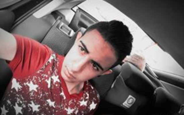 Muhammad Nasser Tarayrah, 17 ans, du village palestinien de Bani Naim, est le terroriste qui a tué Hallel Yaffa Ariel, 13 ans, dans sa chambre à Kiryat Arba le 30 juin 2016. (Crédit : Facebook)