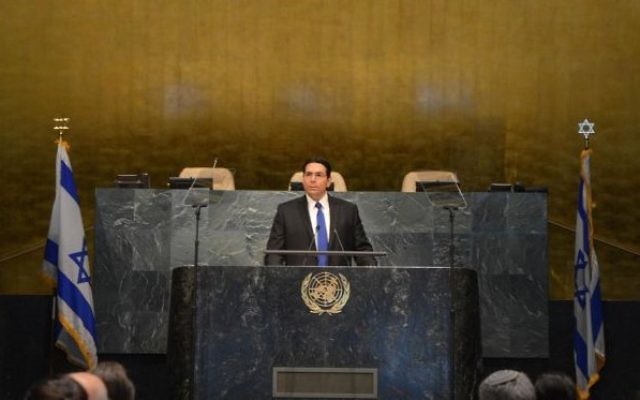 L'ambassadeur israélien à l'ONU, Danny Danon, à la conférence anti-BDS à l'Assemblée générale de l'ONU, le 31 mai 2016. (Crédit : Shahar Azran)