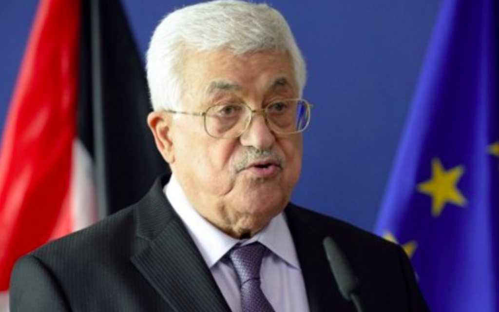 Le président de l'Autorité palestinienne Mahmoud Abbas pendant une conférence de presse au siège de la Commission européenne à Bruxelles, le 22 juin 2016. (Crédit : AFP/Thierry Charlier)