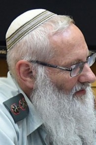 Le rabbin colonel Eyal Karim, le 21 avril 2016. (Crédit : Diana Khananashvili/ministère de la Défense)