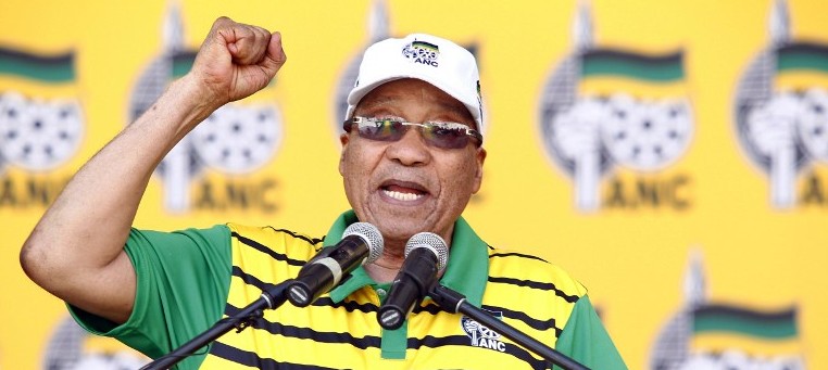 Le président de l'Afrique du Sud et du Congrès national africain (ANC), Jacob Zuma, à Port Elizabeth, en Afrique du Sud, le 16 avril 2016. (Crédit : Michael Sheehan/AFP)
