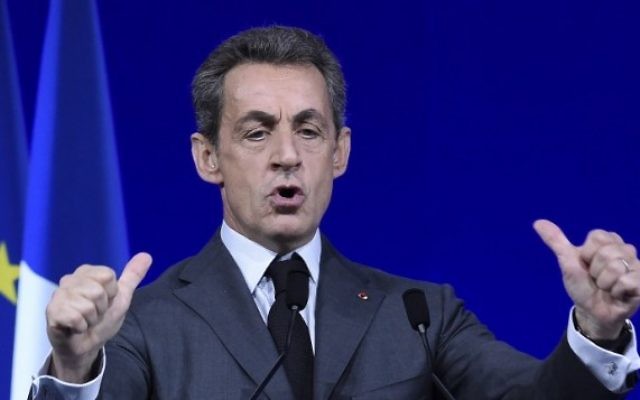 Nicolas Sarkozy, ancien président français et dirigeant du parti de droite Les Républicains pendant le conseil national du parti à Paris, le 13 février 2016. (Crédit : AFP/Lionel Bonaventure)