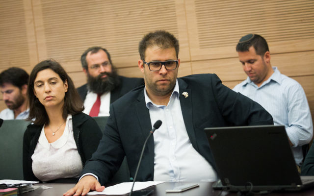 Oren Hazan, député du Likud, à la Knesset, le 20 juin 2016. (Crédit : Miriam Alster/Flash90)
