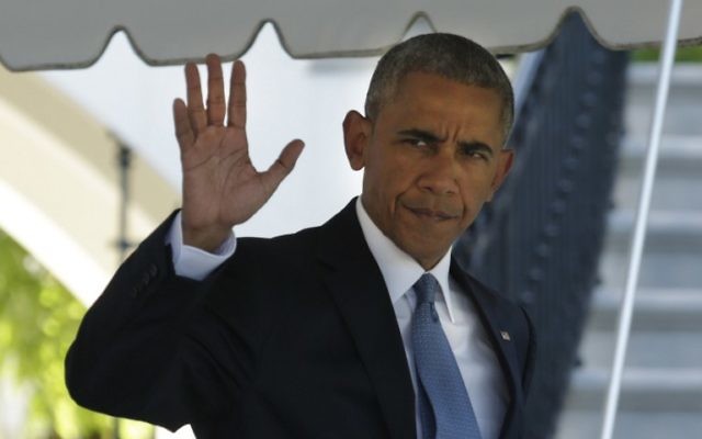 Le président américain Barack Obama quitte la Maison Blanche pour se rendre au sommet des dirigeants d'Amérique du Nord, à Ottawa (Canada), le 29 juin 2016. (Crédit : AFP/Yuri Gripas)
