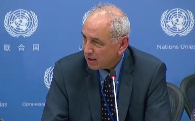 Michael Lynk, rapporteur spécial des Nations unies pour la situation des droits de l'Homme dans les territoires palestiniens, le 28 octobre 2016. (Crédit : autorisation)