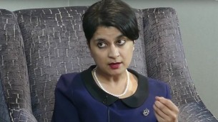 Shami Chakrabarti, sur J-TV, en juillet 2016. (Crédit : capture d'écran YouTube)