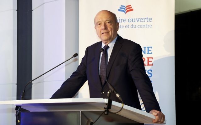 Alain Juppé, ancien Premier ministre français et maire de Bordeaux, à Paris, le 27 novembre 2016. (Crédit : François Guillot/AFP)