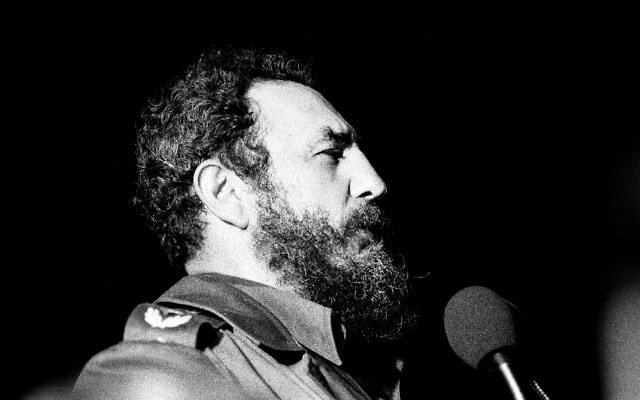 Le dirigeant cubain Fidel Castro à La Havane, en 1978. (Crédit : Marcelo Montecino/Flickr/CC BY-SA 2.0/WikiCommons)