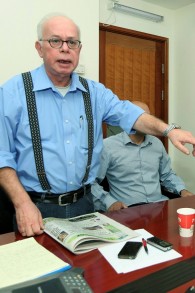Amos Regev, rédacteur en chef d'Israël Hayom, en octobre 2012. (Crédit : Moshe Shai/Flash90)