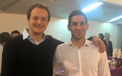 Les fondateurs du Middle East Business Forum à Tel Aviv University, : Jowan Qupty (à droite), 26 ans, résident de Tel Jérusalem et  Jesse Divon (à gauche), 31 ans. Le forum a été lancé le 22 janvier 2017 (Autorisation)