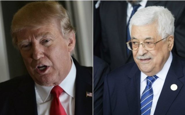 Le président américain Donald Trump, le 3 février 2017 (à gauche), et le président de l'Autorité palestinienne Mahmoud Abbas, le 30 janvier 2017. (Crédits :  Mandel Ngan/AFP ; Zacharias Abubeker/AFP)