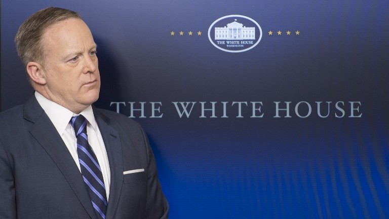 Sean Spicer, attaché de presse de la Maison Blanche, à Washington, D.C., le 7 mars 2017. (Crédit : Jim Watson/AFP)