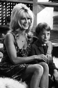 Brigitte Bardot dans le film "Chère Brigitte" en 1965 (Crédit : Wikipedia)