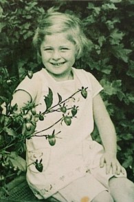 Karla Frenkel Raveh à l'âge de 7 ans en 1934 (Autorisation)
