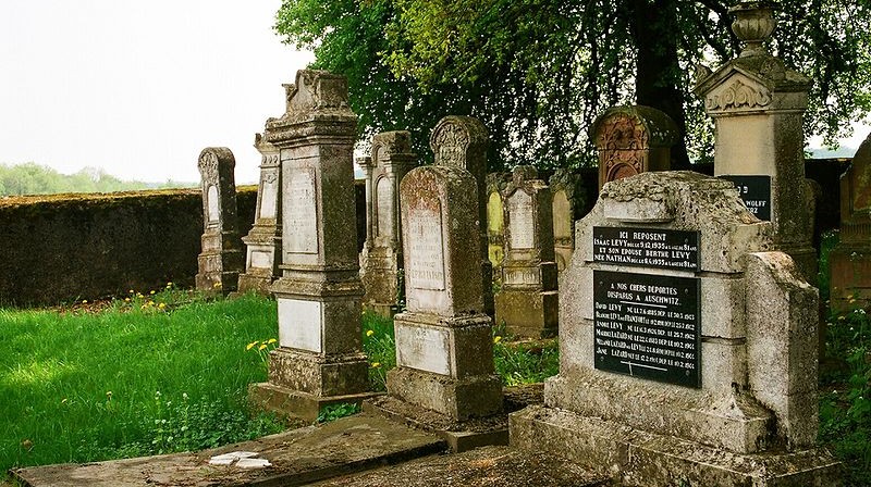Le cimetière juif de Waldwisse (Crédit : CC BY-SA 3.0 Dguendel/Wikipedia)