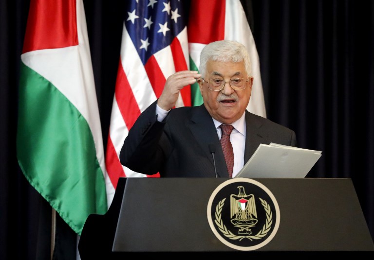 Mahmoud Abbas, président de l'Autorité palestinienne, en conférence de presse au palais présidentiel de Bethléem, le 23 mai 2017. (Crédit : Thomas Coex/AFP)