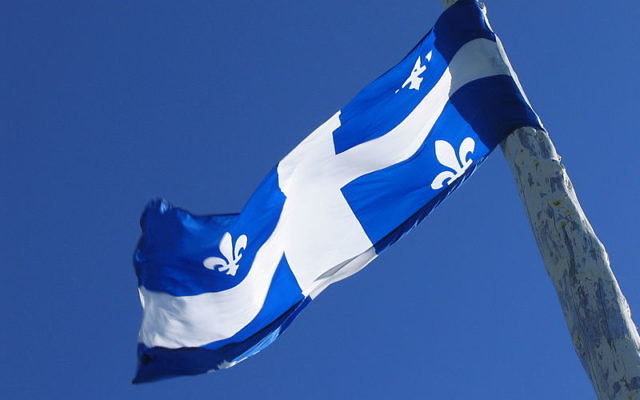 Drapeau du Québec. (Crédit : AzertyFab/CC BY SA 3.0)