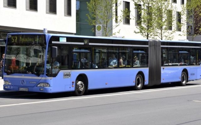Un bus public de Munich, en juin 2012. Illustration. (Crédit : High Contrast/CC BY 3.0/Wikimedia Commons)