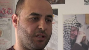 Taher Shrateh du club des prisonniers palestiniens (Crédit : capture d'écran Arte)