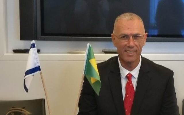 L'ambassadeur israélien au Brésil Yossi Shelley. (Crédit : Twitter)