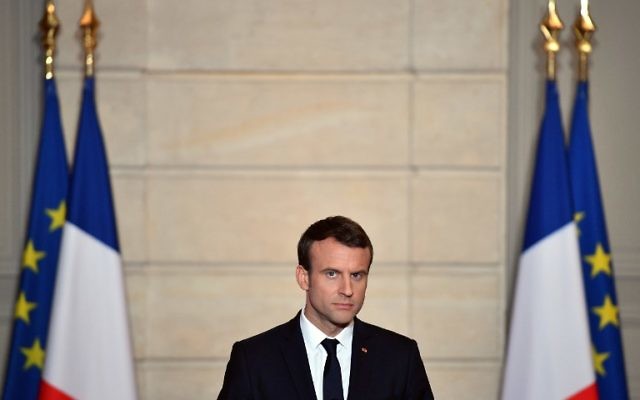 Le président français Emmanuel Macron en conférence de presse à l'Elysée, le 2 juin 2017. (Crédit : Christophe Petit Tesson/Pool/AFP)