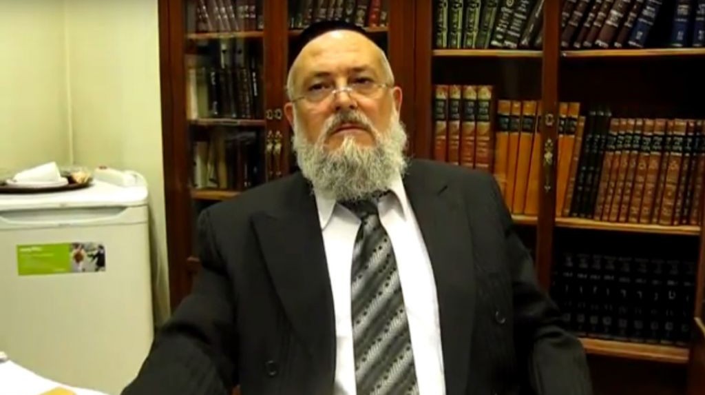 Le Grand rabbin de Barcelone Meir Bar Hen. (Capture d'écran : YouTube.com)