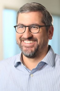 Jonathan Irom, associé chez GKH Law Offices. (Crédit : Autorisation)