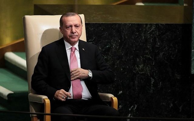 Le président turc Recep Tayyip Erdogan après son discours devant l'Assemblée générale des Nations unies, à New York, le 19 septembre 2017. (Crédit : Drew Angerer/Getty Images/AFP)