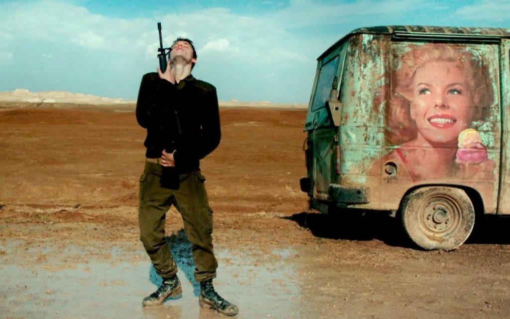 Yonatan Shiray dans le film primé 'Foxtrot' (Crédit : autorisation 'Foxtrot')