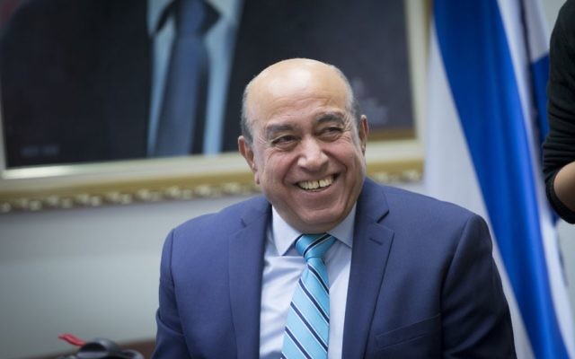 Zouheir Bahloul, député arabe de l'Union sioniste, à la Knesset, le 5 décembre 2016. (Crédit : Miriam Alster/Flash90)