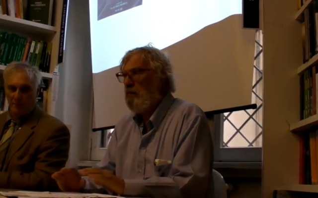 Serge Thion en 2010 lors d'une conférence en Italie (Crédit: capture d'écran Youtube/Odorifero)