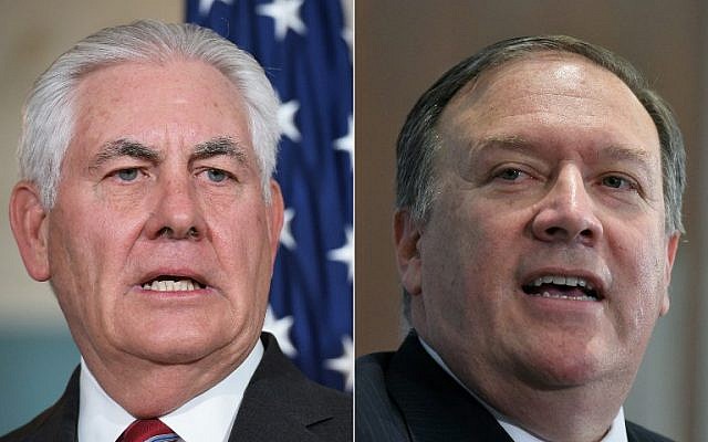 Cette combinaison montre le secrétaire d'Etat américain Rex Tillerson, à gauche, et le directeur de la CIA Mike Pompeo à Washington (Crédit :  AFP PHOTO / MANDEL NGAN