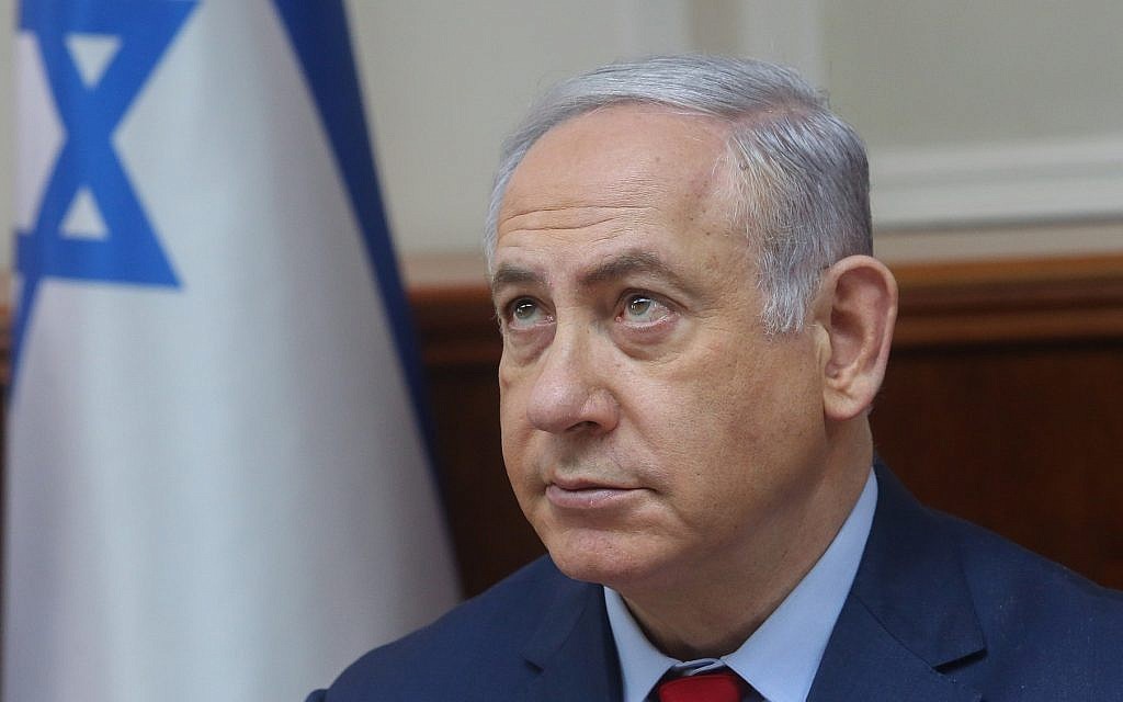 Le Premier ministre Benjamin Netanyahu assiste à une réunion du Cabinet au bureau du Premier ministre à Jérusalem le 11 mars 2018. (Marc Israel Sellem/POOL)