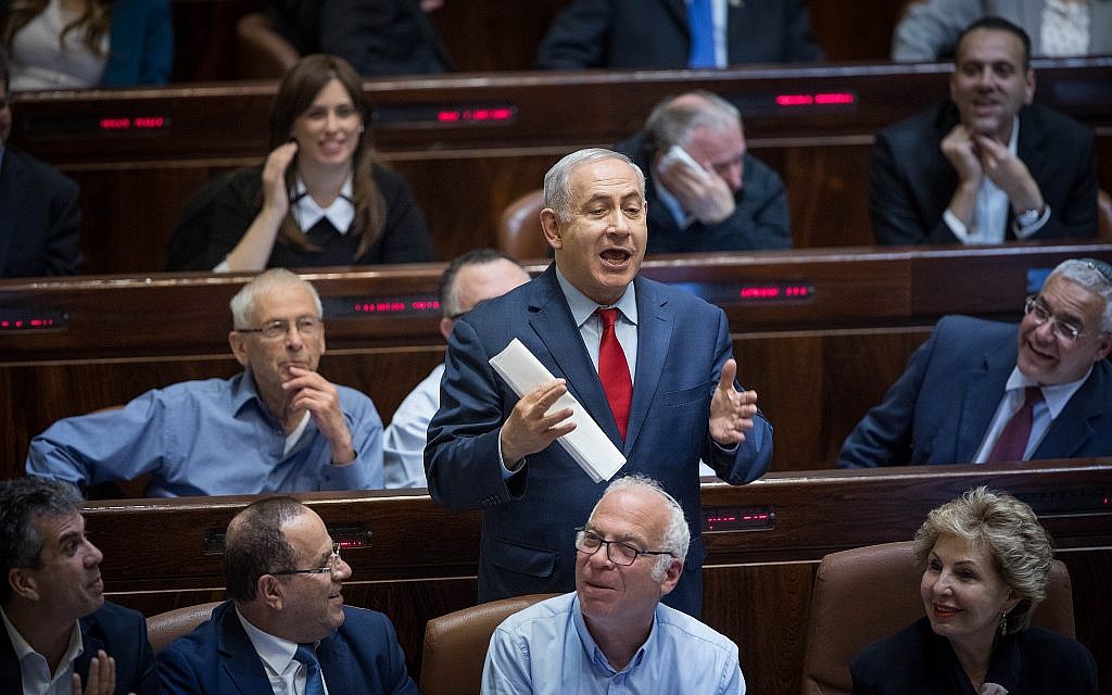 Le Premier ministre Benjamin Netanyahu lors d'une session plénière à la Knesset, le 13 mars 2018 (Hadas Parush / Flash90)