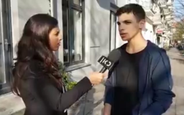Adam Armush, adolescent juif berlinois, interviewé par la correspondante européenne de Kan, Antonia Yamin, à Berlin, le 18 avril 2018. (Capture d'écran Twitter)