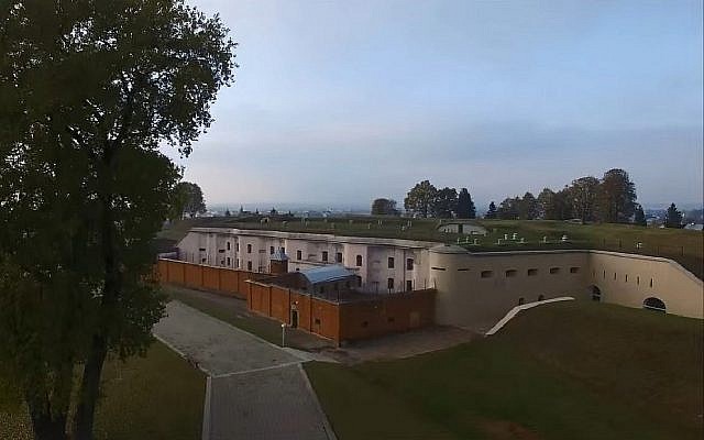 Le Neuvième fort en Lituanie, un complexe de bunkers datant du 19ème siècle, où les nazis avaient installé un camp de la mort et d'exécution (Capture d'écran : YouTube)