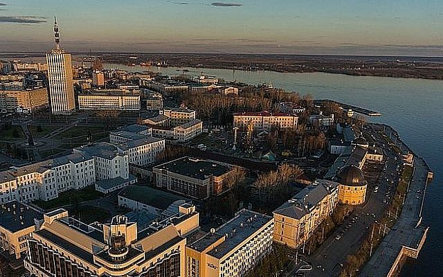 Vue aérienne de la ville d'Arkhangelsk (Crédit : CC-BY SA Forum Arctica/Wikipedia)