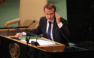 Le président français Emmanuel Macron  durant son discours à l'Assemblée générale annuelle de l'ONU au siège des Nations unies, de New York, le 25 septembre 2018 (Crédit : AFP PHOTO / Ludovic MARIN