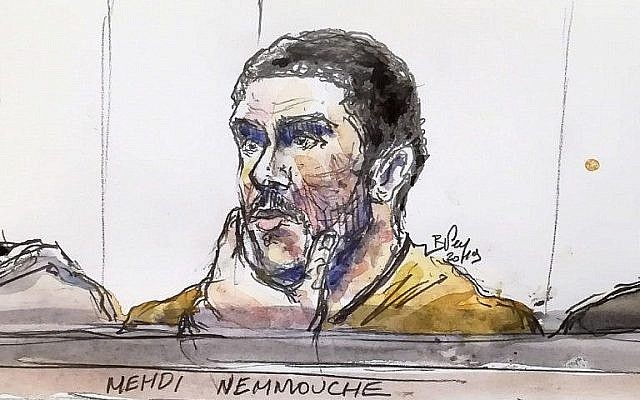 Un dessin du tribunal réalisé le 10 janvier 2019  montre Mehdi Nemmouche, accusé d'un attentat terroriste au musée juif de Bruxelles en 2014, pendant son procès au palais de justice de Bruxelles (Crédit :  (Benoit Peyrucq/AFP)